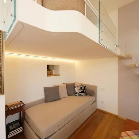 Uptown - Sabrina's Cozy Apartment
